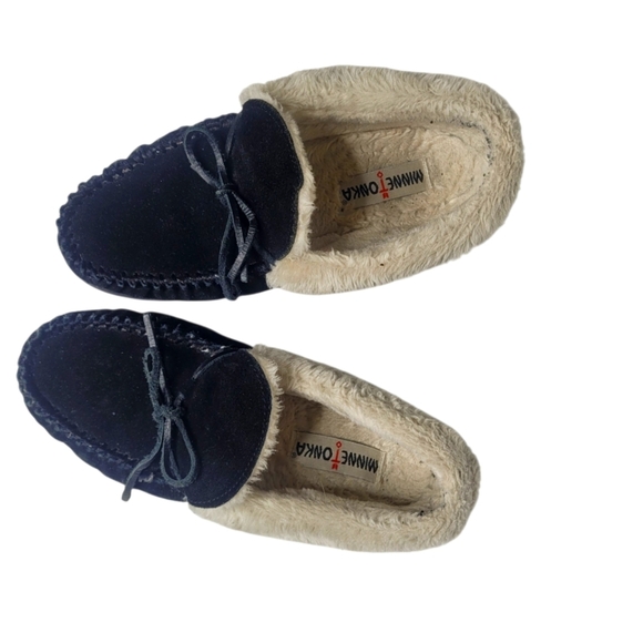 Minnetonka Cozy Black Moccasin Slippers with Fur Lining Size 10 Narrow - Picture 6 of 6